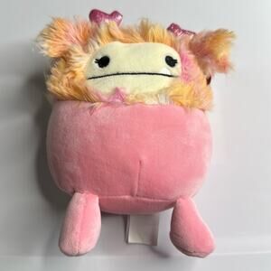 NWT Squishmallow 5" Caparinne The Bigfoot with Heart Headband